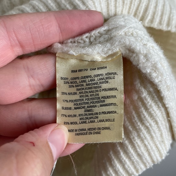 Anthropologie Fuzzy Puff Sleeve Sweater Cream Med - Picture 6 of 7